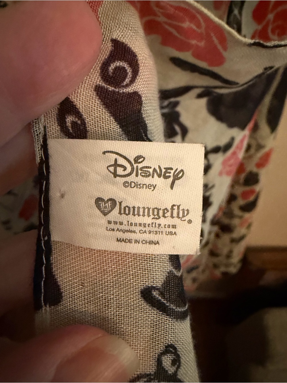 Loungefly Beauty and the Beast scarf - Picture 2 of 3